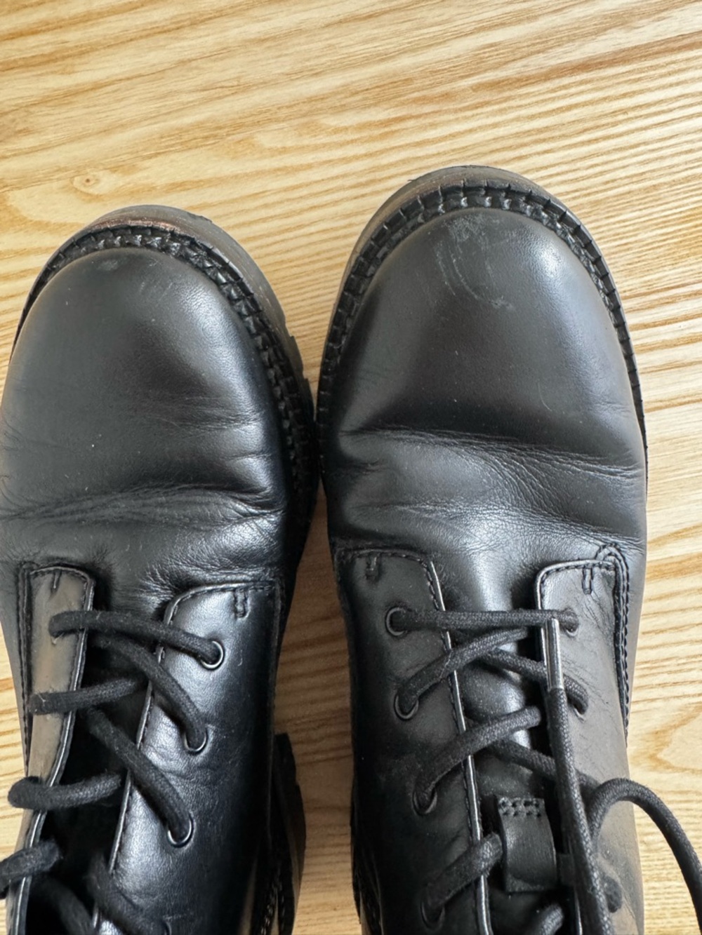 Vince Cabrera Lug Sole Leather Lace-Up Boots - Picture 8 of 11